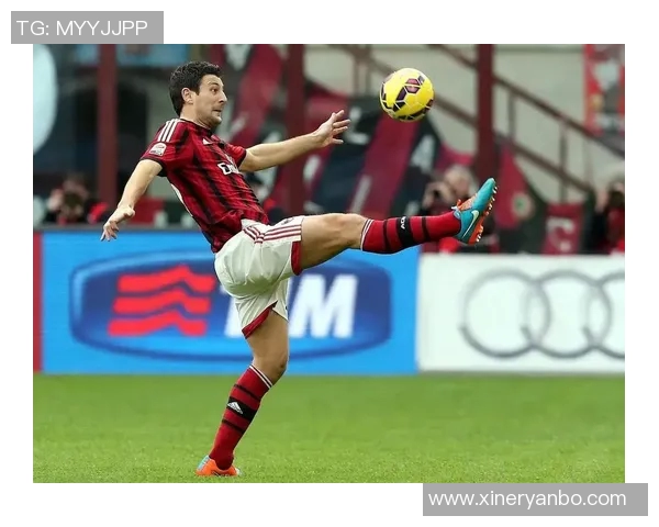 足球历史十大后卫球星排名盘点 哪些球员称霸绿茵场 足球历史十大后卫球星排名盘点 哪些球员称霸绿茵场