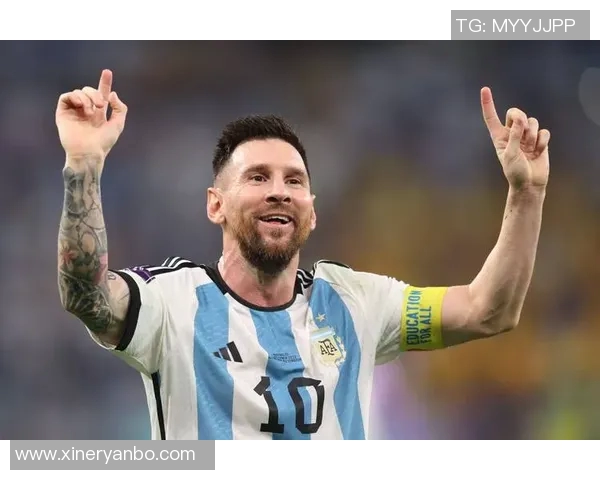 世界足坛2号球衣的传奇人物是谁他们如何影响了足球历史 世界足坛2号球衣的传奇人物是谁他们如何影响了足球历史